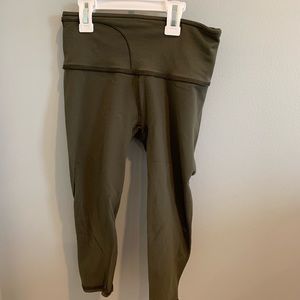 Lululemon cropped running tights